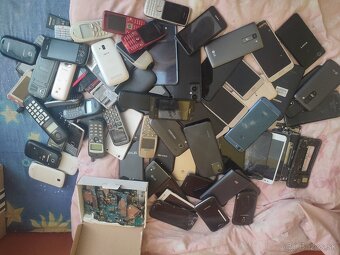 Predám mobily ná náhradné diely - 3