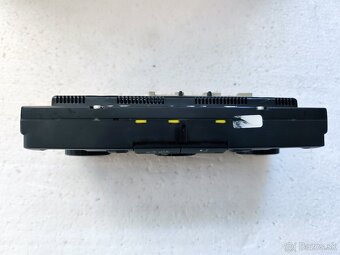 VW Passat B6 – CLIMATRONIC panel 3C0907044DA - 3
