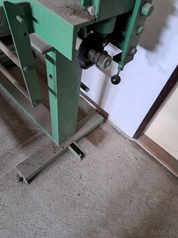 Predám ohýbačku na plech - 3