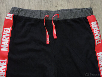 Čierne tepláky a kraťase Marvel 152 - 3