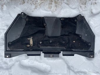 Kryt pod motor Audi A6 C6 - 3