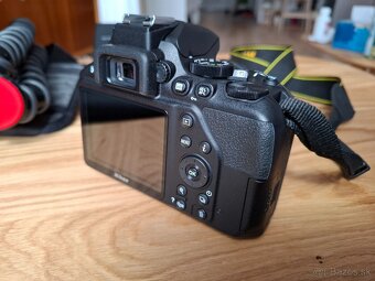 Nikon D3500 - 3