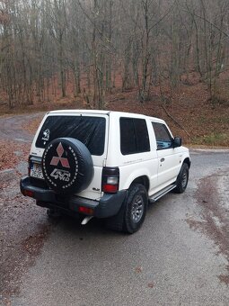 Predám Mitsubishi pajero 2,5GLX - 3