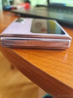 OPPO Find N2 Flip - 3