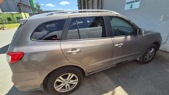 Hyundai Santa Fe - 3
