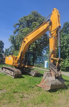 Pásový bager JCB - 3