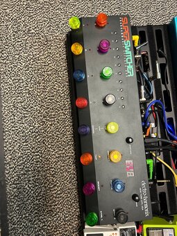 Electro Harmonix Super Switcher Nožný prepínač - 3