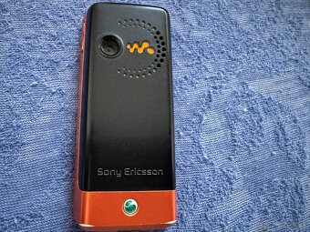 Sony Ericsson W200i - 3