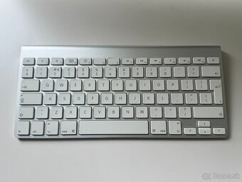 Predám iMac Late 2009, Win 10,500GB SSD,3.06 GHz,16GB ram, - 3