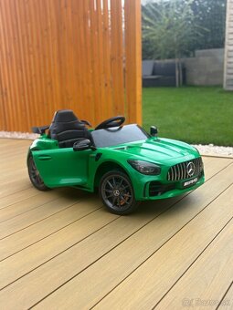 Detské autíčko Mercedes gt - 3