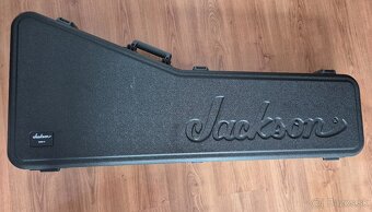 Kufor pre elektricku gitaru typu V - 3