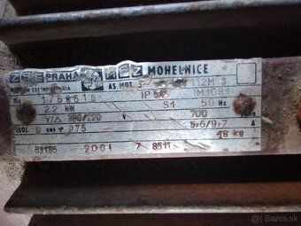 Predám dva motory 2.2 kW a 1.5 kW. - 3