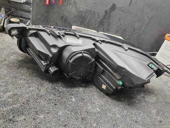 Jaguar F-Pace xenon, svetlo - 3