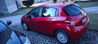 Peugeot 208 - 3