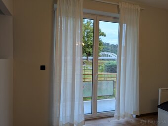 2-izbový apartmán v centre Piešťan - 3