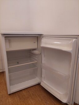 Predám chladničku Zanussi. - 3