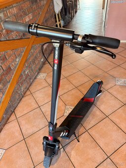 Aprilia eSR2 - 3
