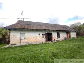 Pôvodný kamenný dom na chalupu v malej dedinke Horné St - 3