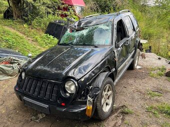 Diely jeep Cherokee kj Liberty 2.8crd - 3
