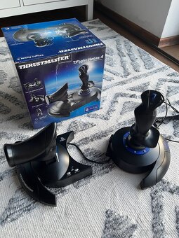 Thrustmaster Joystick - 3