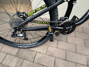 Predám horský bicykel Specialized Stumjumper EVO - 3