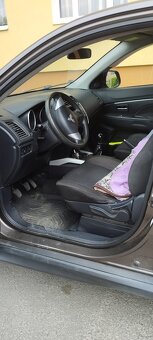 Mitsubishi ASX - 3