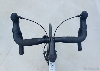 Cestný bicykel Triban RC 120 – Výborný stav - 3