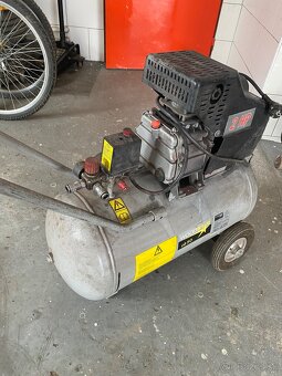 Kompresor 50L woodstar - 3