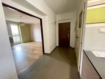 MH268- Na predaj svojpomovný 3 izbový byt s balkónom a garáž - 3
