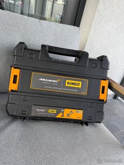 rázový uťahovač DEWALT 18V MCLAREN - 3