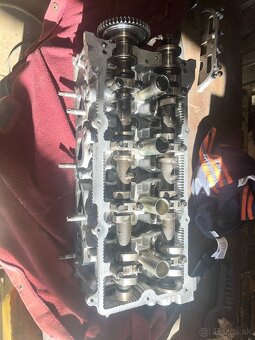 Hlava na motor Nissan QR20DE - 3
