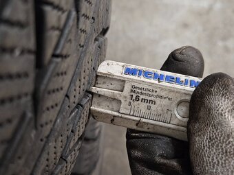 225/55 R17 97H Bridgestone Blizzak LM001 - 3