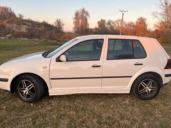 Volkswagen Golf 4 Automat - 3