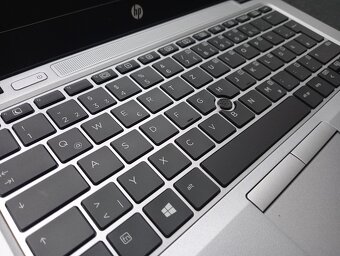 HP elitebook 725 G4 , AMD A10 quad core ,, 32gb ram , ssd - 3