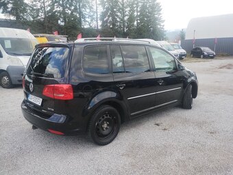 Volkswagen Touran 2.0 TDI Highline - 3