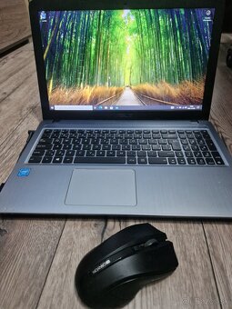 Predam notebook HP - 3