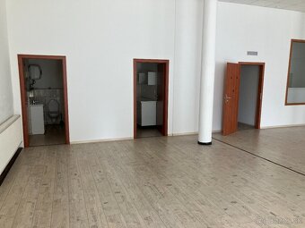 Predajňa v Barci, znížená cena - 3