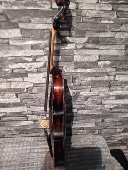 Predam cele husle - 3