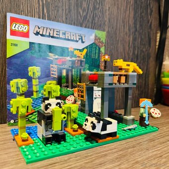 LEGO Minecraft 21158 – Škôlka pre pandy - 3