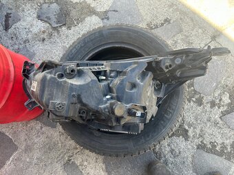 Pravé predné full led svetlo ford smax - 3