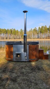 KVADRÁTOVÁ KÚPACIA KAĎA Bratislava - 3