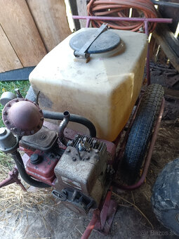 starožitny postrekovač - 3