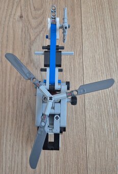 Lego Technic vrtuľník - 3