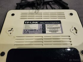 Stary router s usb 2 antenky 15e - 3
