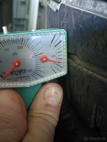 Michelin Agilis Alpin 215/60 R17 C - 3