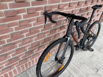 P: Giant Revolt 2 Black diamond (2023) L/58 - 3