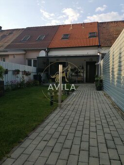 NA PREDAJ: 3izbový rodinný dom s 2parkovcími miestami a skla - 3