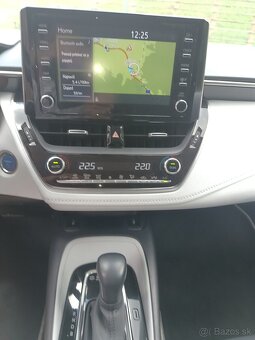 Predam Toyota Corolla TS Comfort Style Tech 1.8Hsd 2020 - 3