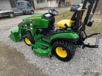 John Deere 1025r - 3
