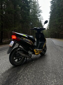 Yamaha Jog rr - 3